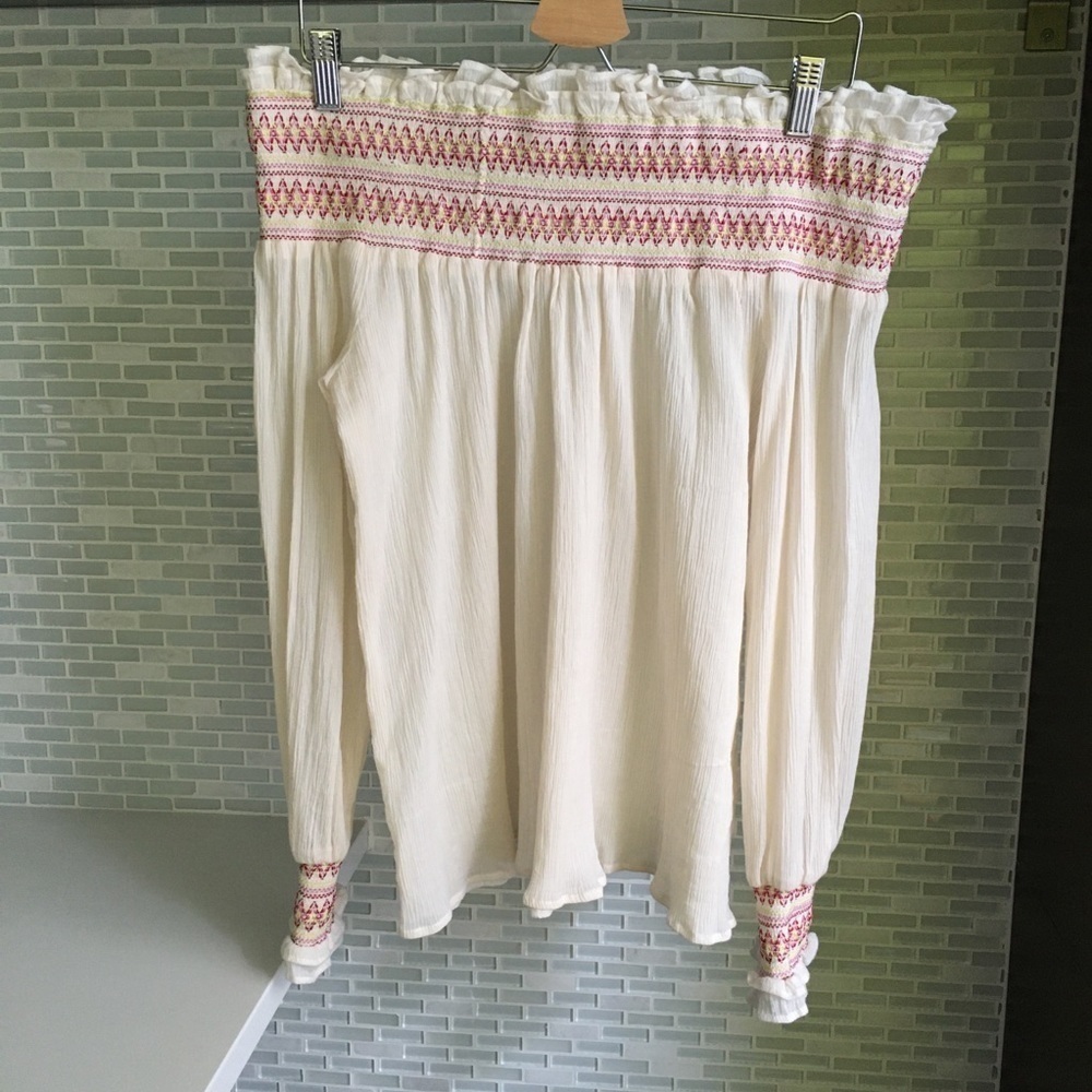 NWOT Love Sam Off the Shoulder Boho Top - Picture 3 of 7